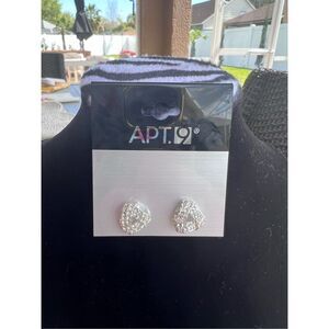 NWT APT9 silver earrings